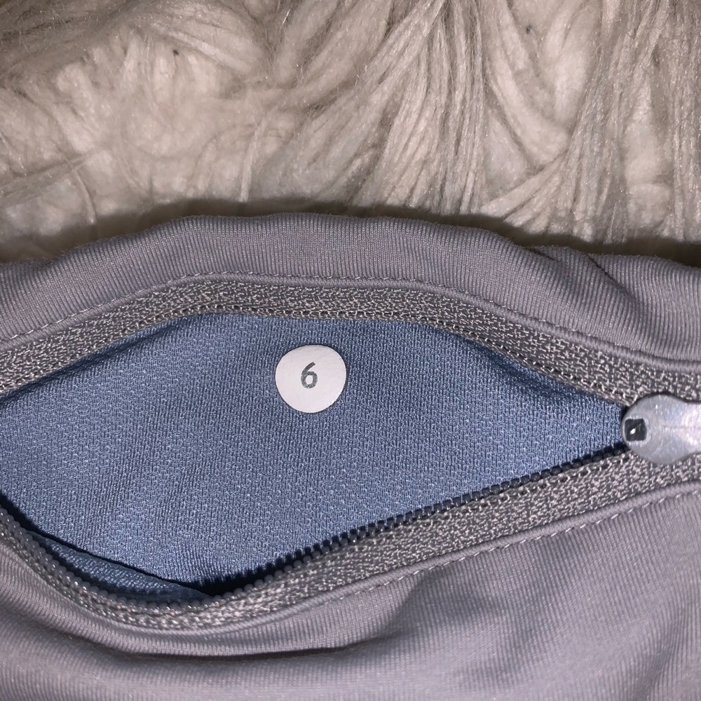 Lulu lemon shorts - Picture 3 of 3